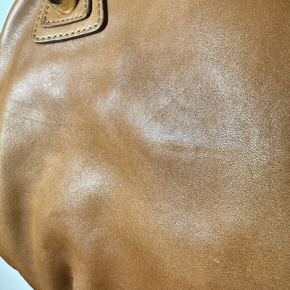 CC SKYE Camel Brown Lamb‎ leather shoulder Bag Gold Trim Clasp GUC - Picture 3 of 16